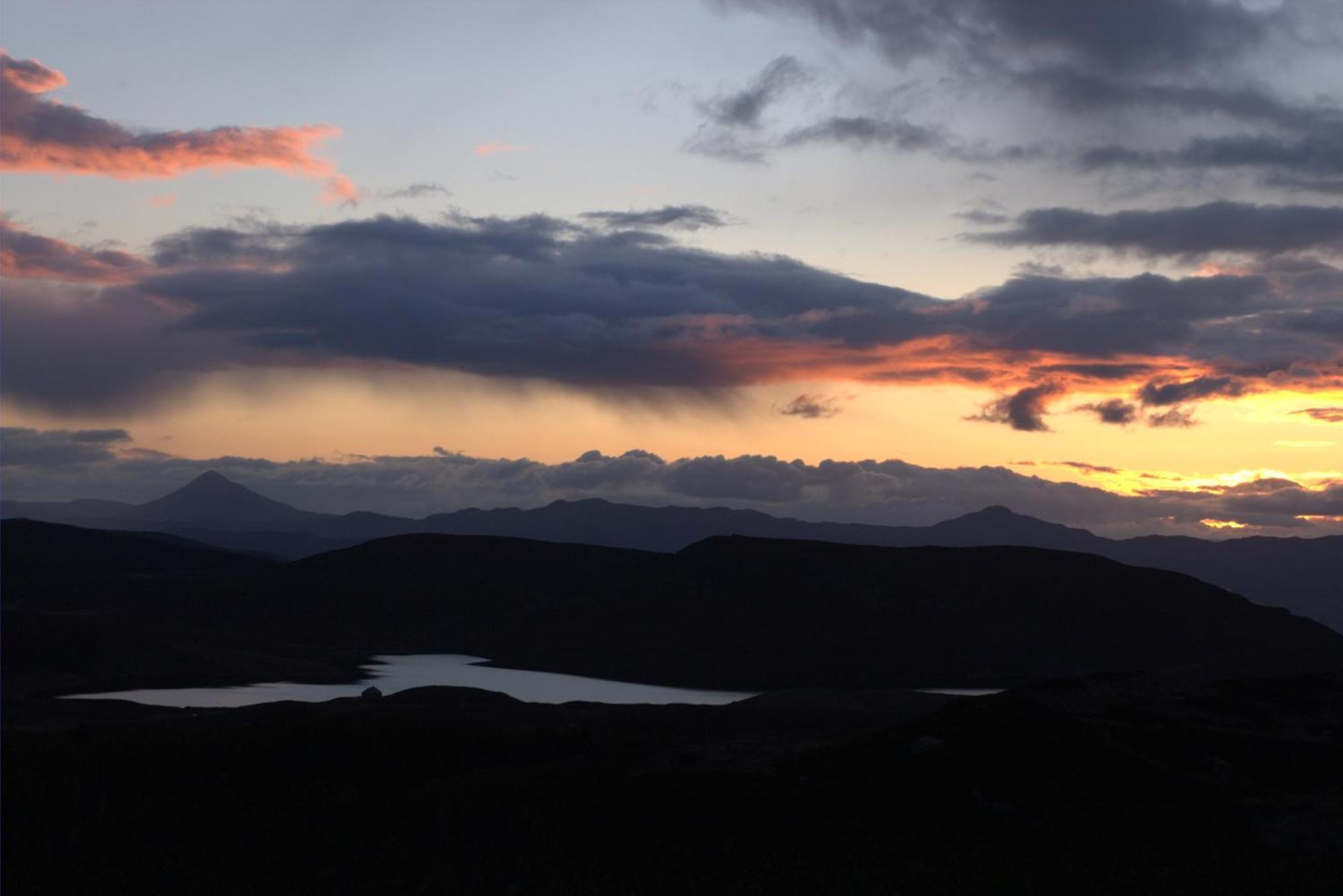 Brae House Bed & Breakfast Aberfeldy Bagian luar foto