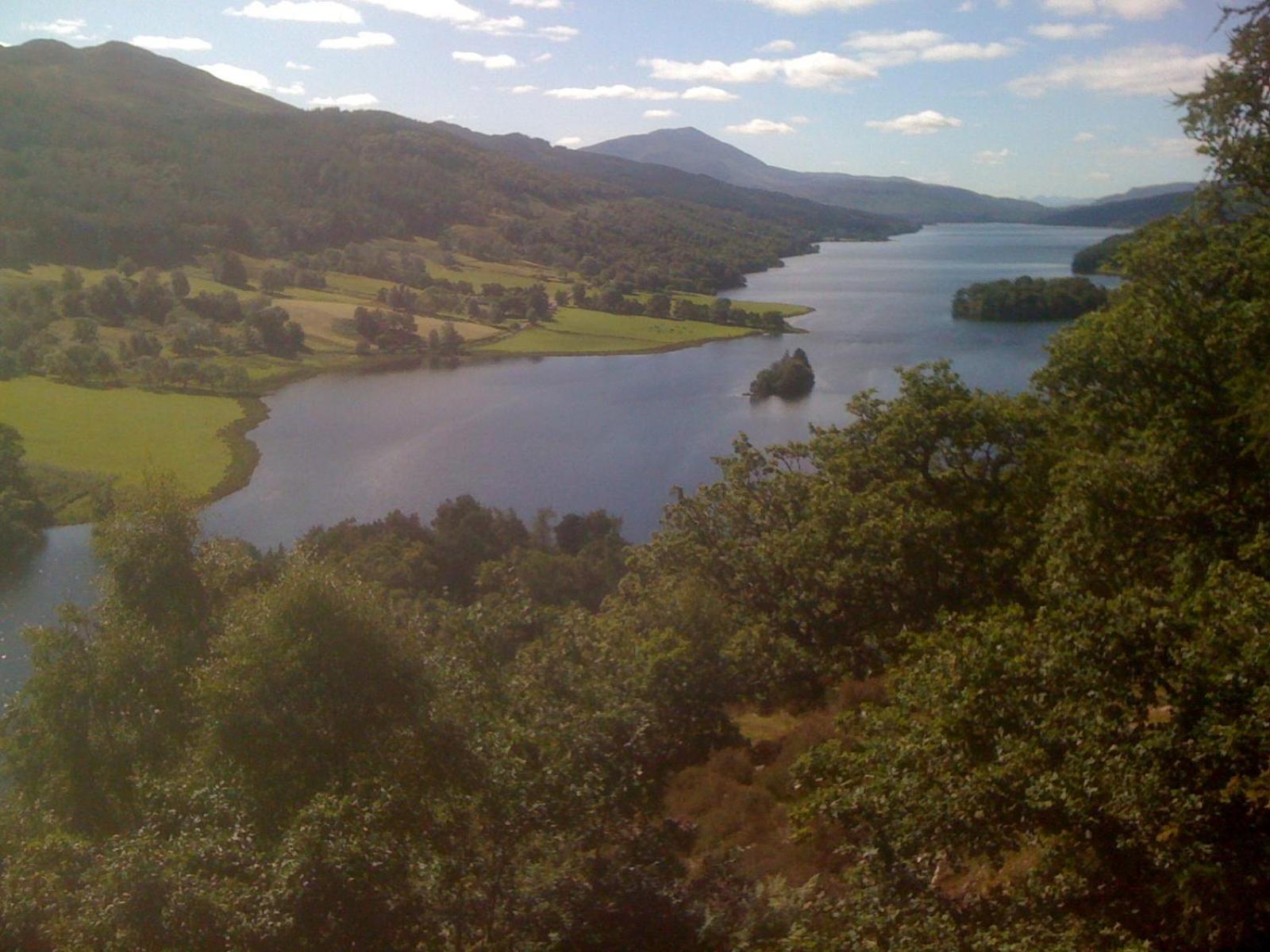 Brae House Bed & Breakfast Aberfeldy Bagian luar foto