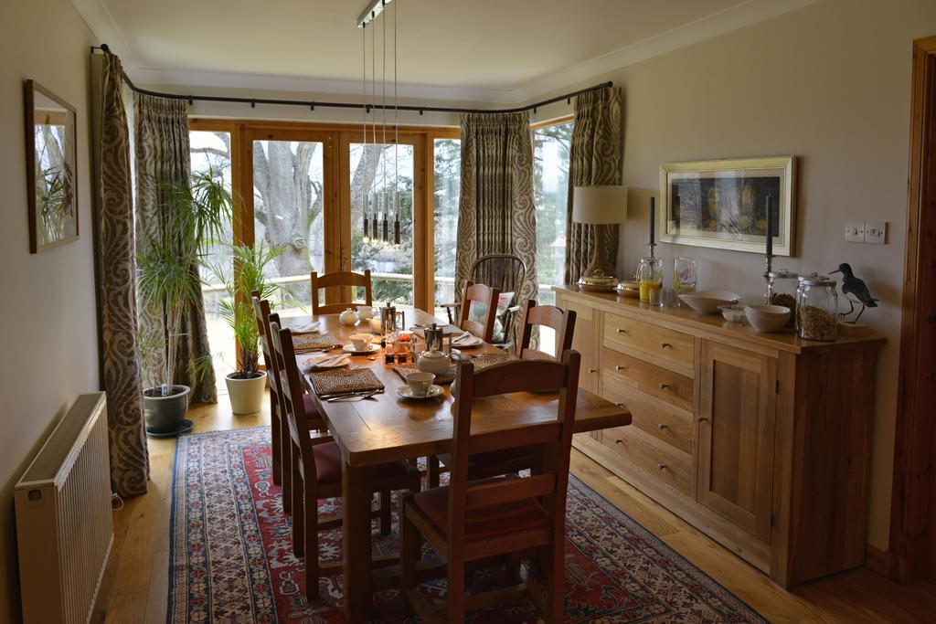 Brae House Bed & Breakfast Aberfeldy Bagian luar foto