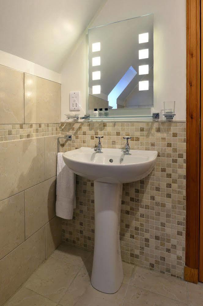 Brae House Bed & Breakfast Aberfeldy Bagian luar foto